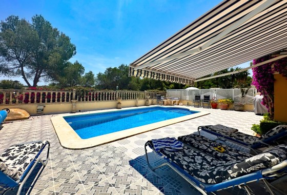 Resale - Detached Villa -
Orihuela Costa - Las Ramblas Golf