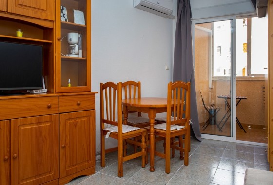 Wiederverkauf - Wohnung / Apartment -
Torrevieja - Playa Los Locos