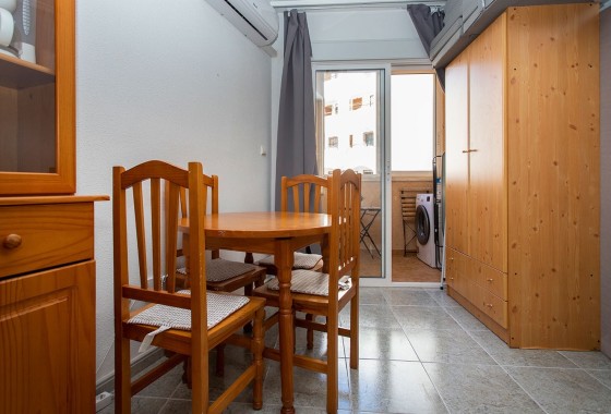 Wiederverkauf - Wohnung / Apartment -
Torrevieja - Playa Los Locos