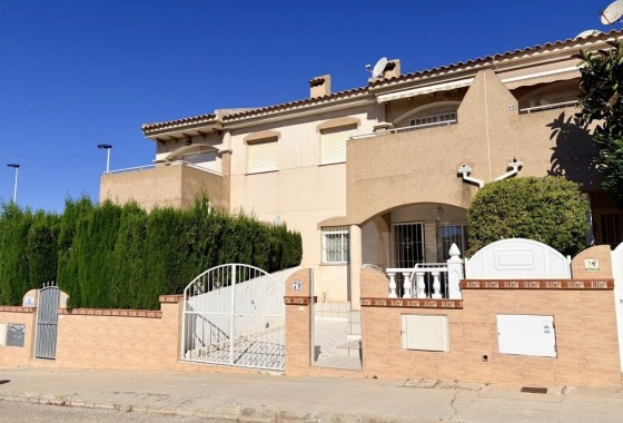 Herverkoop - Rijhuis -
Torrevieja - Costa Blanca