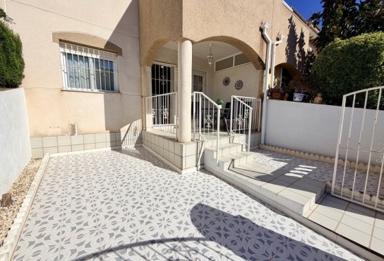 Herverkoop - Rijhuis -
Torrevieja - Costa Blanca