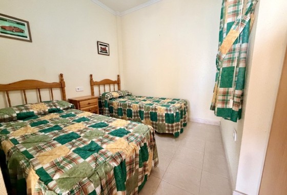 Herverkoop - Rijhuis -
Torrevieja - Costa Blanca