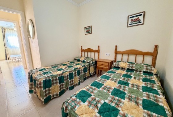 Herverkoop - Rijhuis -
Torrevieja - Costa Blanca