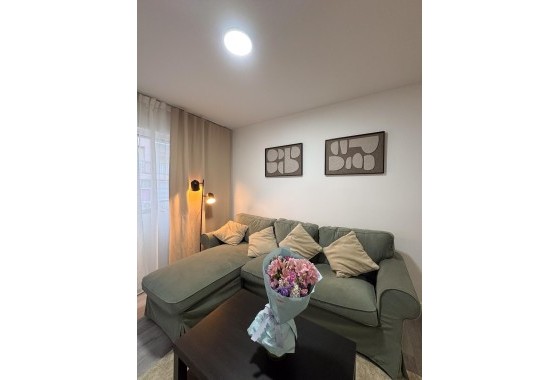Herverkoop - Appartement / Flat -
Torrevieja - Curva del Palangre