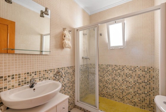 Herverkoop - Appartement / Flat -
Torrevieja - Estacion de autobuses