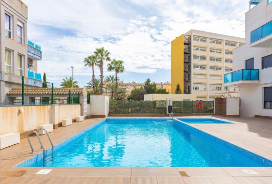 Herverkoop - Appartement / Flat -
Torrevieja - Estacion de autobuses