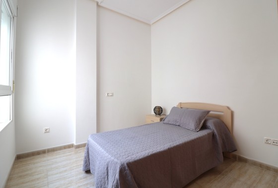 Venta - Apartamento / Piso -
Almoradí