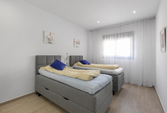 Venta - Apartamento / Piso -
Torrevieja - Los Frutales
