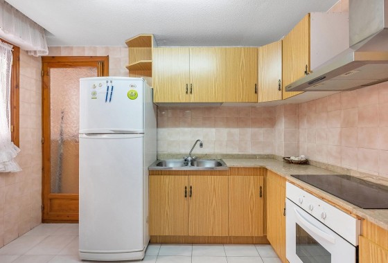 Sprzedaż - Apartament / Mieszkanie -
Torrevieja - Estacion de autobuses