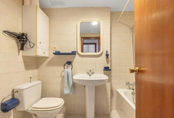 Sprzedaż - Apartament / Mieszkanie -
Torrevieja - Estacion de autobuses