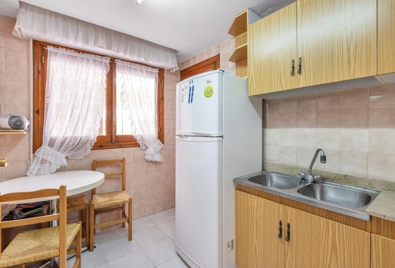 Sprzedaż - Apartament / Mieszkanie -
Torrevieja - Estacion de autobuses