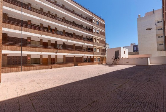 Sprzedaż - Apartament / Mieszkanie -
Torrevieja - Estacion de autobuses