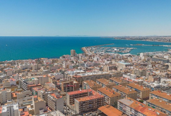 Sprzedaż - Apartament / Mieszkanie -
Torrevieja - Estacion de autobuses