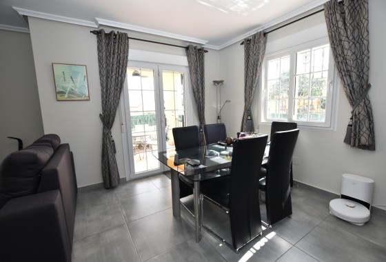 Herverkoop - Vrijstaande Villa -
Orihuela Costa - Los Dolses