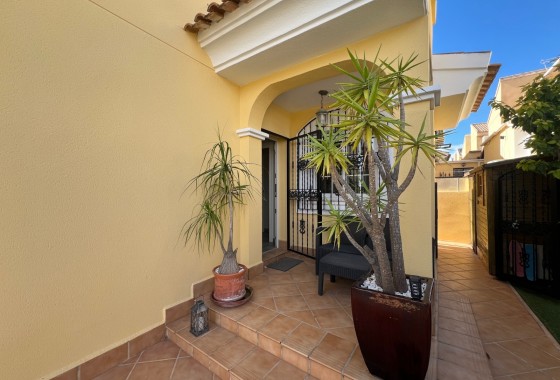 Herverkoop - Vrijstaande Villa -
Orihuela Costa - Los Dolses