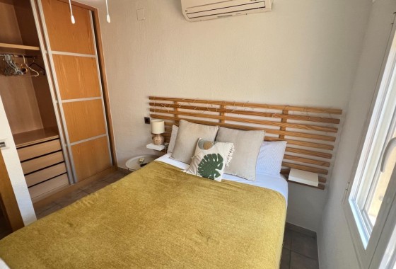 Herverkoop - Rijhuis -
Torrevieja - Los Balcones