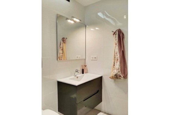Venta - Apartamento / Piso -
Pilar de la Horadada - Pueblo Latino