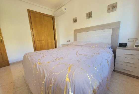 Resale - Semi Detached Villa -
Los Montesinos - Los Montesinos - Urb. La Herrada