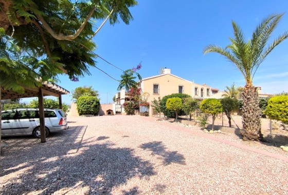 Wiederverkauf - Finca / Landhaus -
Albatera