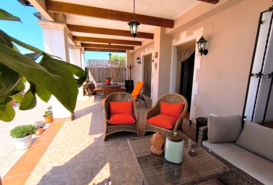 Wiederverkauf - Finca / Landhaus -
Albatera