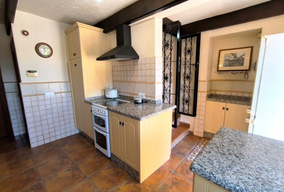 Wiederverkauf - Finca / Landhaus -
Albatera