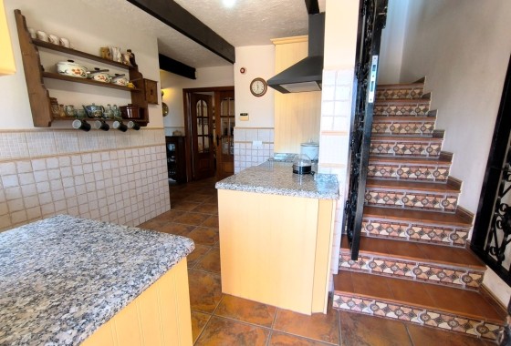 Wiederverkauf - Finca / Landhaus -
Albatera