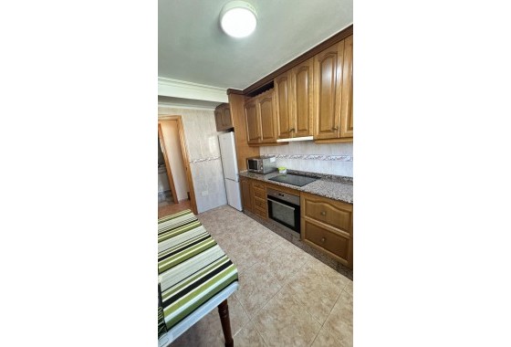 Herverkoop - Halfvrijstaande villa -
Torrevieja - Aguas Nuevas