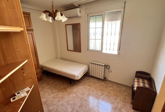 Herverkoop - Halfvrijstaande villa -
Torrevieja - Aguas Nuevas