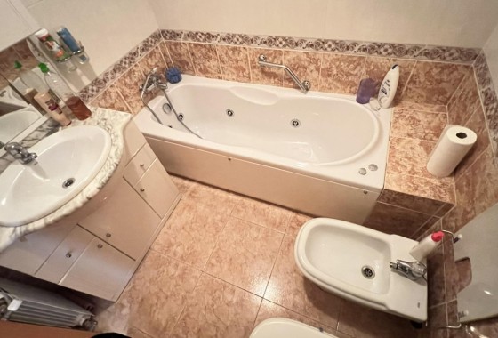 Herverkoop - Halfvrijstaande villa -
Torrevieja - Aguas Nuevas