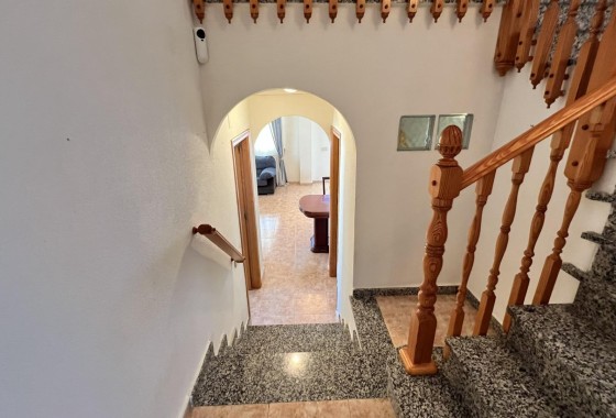 Herverkoop - Halfvrijstaande villa -
Torrevieja - Aguas Nuevas