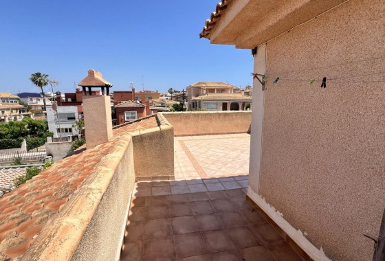 Herverkoop - Halfvrijstaande villa -
Torrevieja - Aguas Nuevas