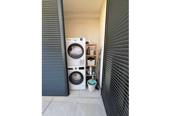 Herverkoop - Appartement / Flat -
Torrevieja - Las Piscinas Naturales