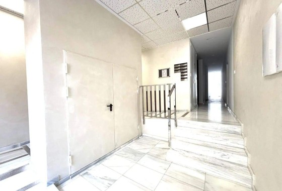 Herverkoop - Appartement / Flat -
Torrevieja - Las Piscinas Naturales