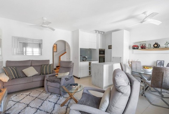 Venta - Chalet Independiente -
Torrevieja - La Mata