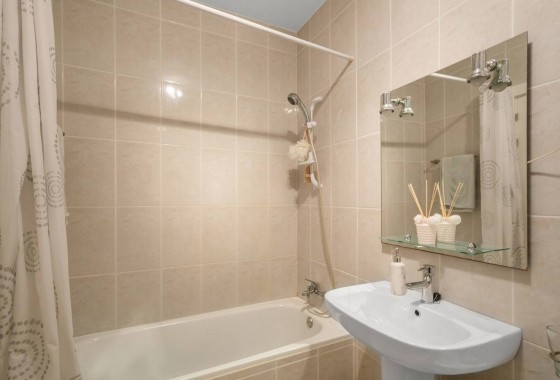 Venta - Chalet Independiente -
Torrevieja - La Mata
