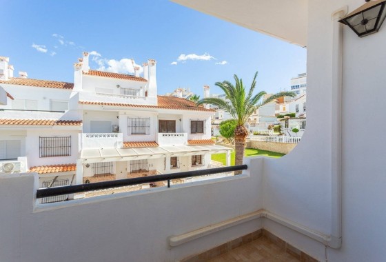 Venta - Chalet Independiente -
Torrevieja - La Mata