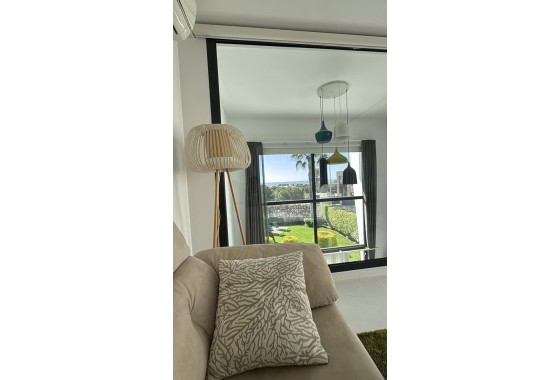 Venta - Apartamento / Piso -
Orihuela Costa - Costa Blanca