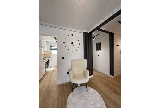 Herverkoop - Appartement / Flat -
Torrevieja - Playa del Cura