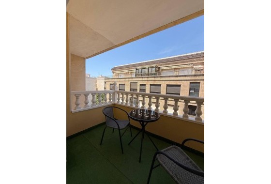 Herverkoop - Appartement / Flat -
Torrevieja - Playa del Cura