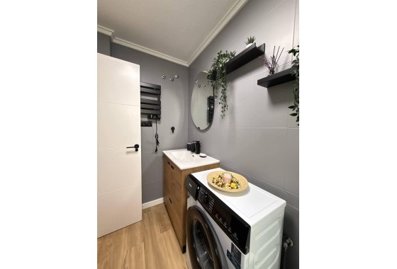Herverkoop - Appartement / Flat -
Torrevieja - Playa del Cura