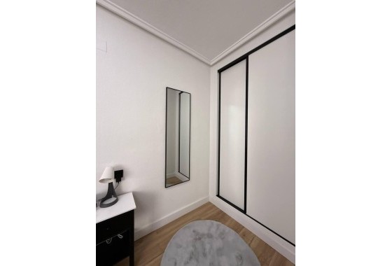 Herverkoop - Appartement / Flat -
Torrevieja - Playa del Cura