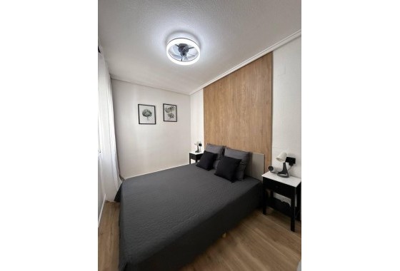 Herverkoop - Appartement / Flat -
Torrevieja - Playa del Cura