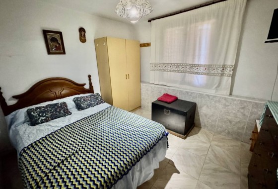 Venta - Finca / Casa de campo -
Guardamar del Segura
