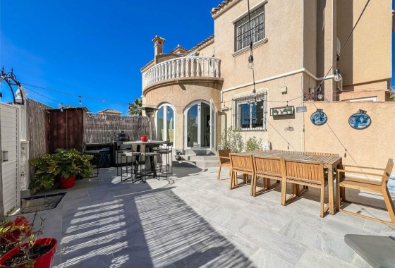 Revente - Maison de ville -
Orihuela Costa - Villamartín