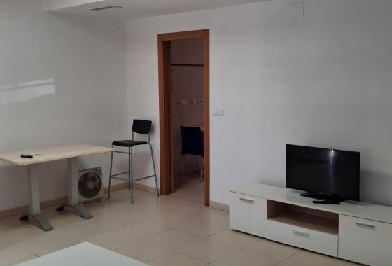 Resale - Apartment / Flat -
Redován - PUEBLO