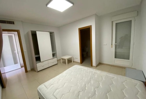 Resale - Apartment / Flat -
Redován - PUEBLO