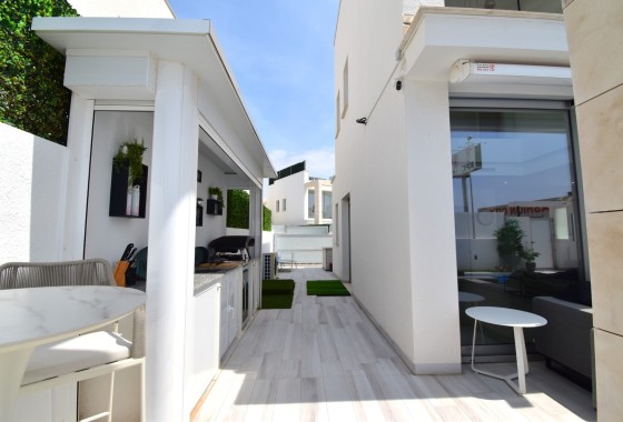 Herverkoop - Vrijstaande villa -
Orihuela Costa - Lomas de Cabo Roig