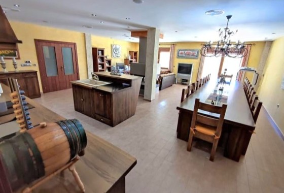 Revente - Finca / Propriété rurale -
Aspe
