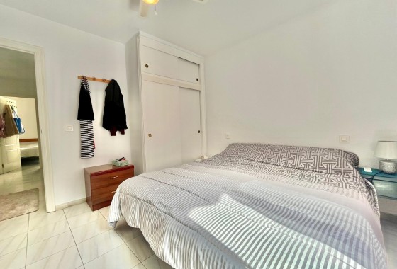 Herverkoop - Appartement / Flat -
Torrevieja - Playa de los Locos