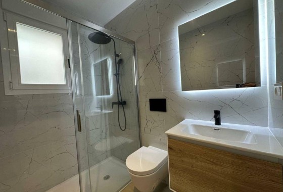 Herverkoop - Appartement / Flat -
Torrevieja - Playa de los Locos
